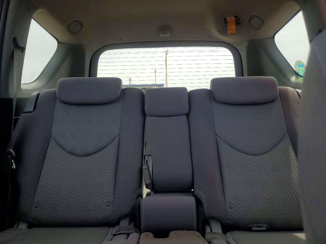 Toyota RAV4 Base