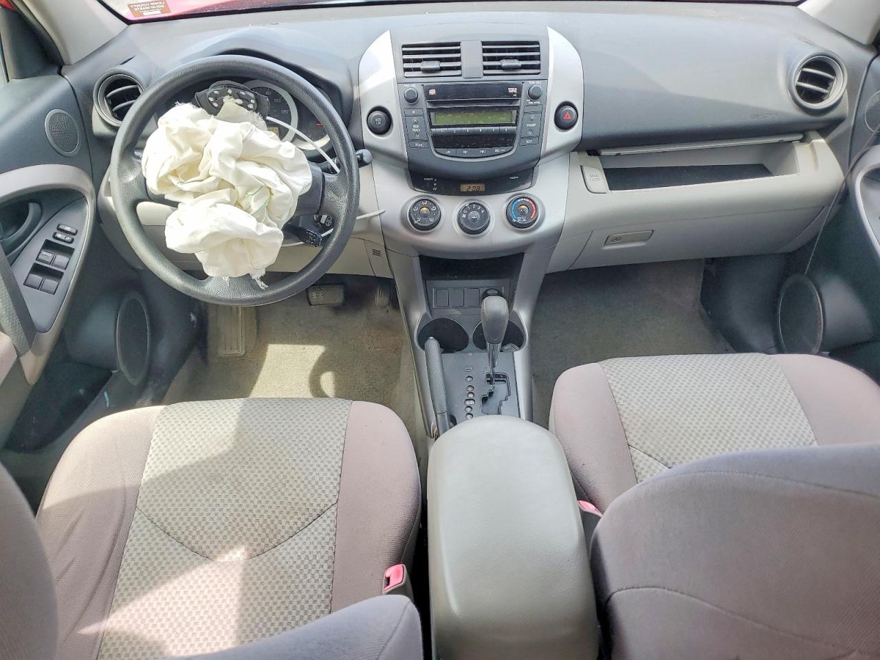 Toyota RAV4 Base