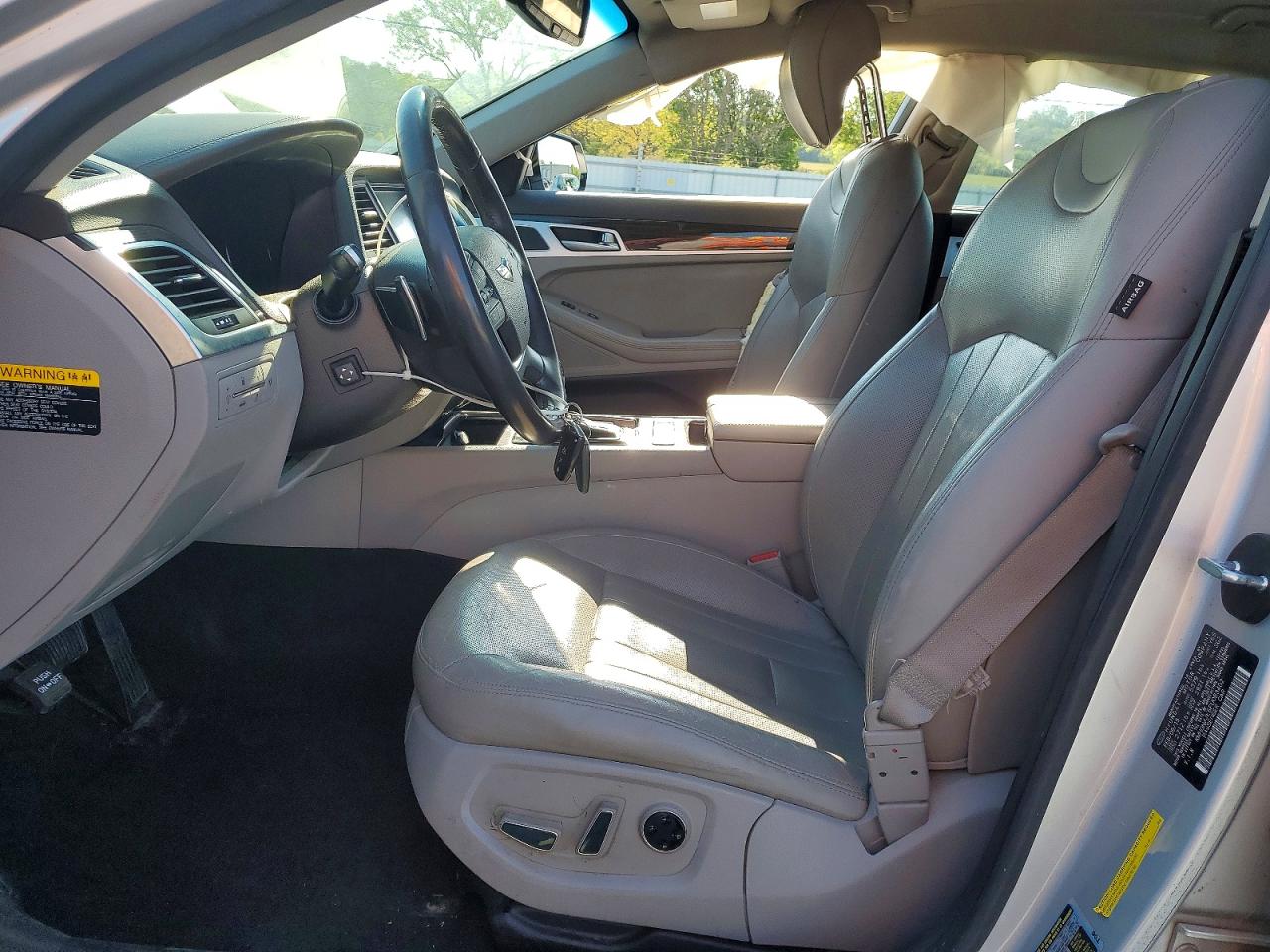 Hyundai Genesis 3.8l