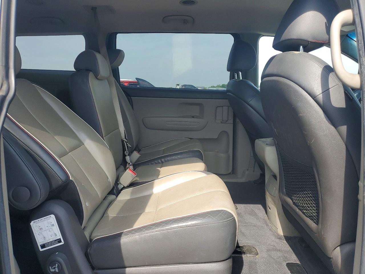 Kia Sedona Lx