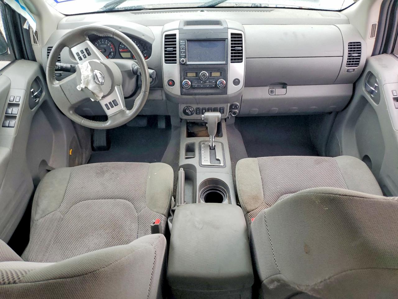 Nissan Frontier Sv