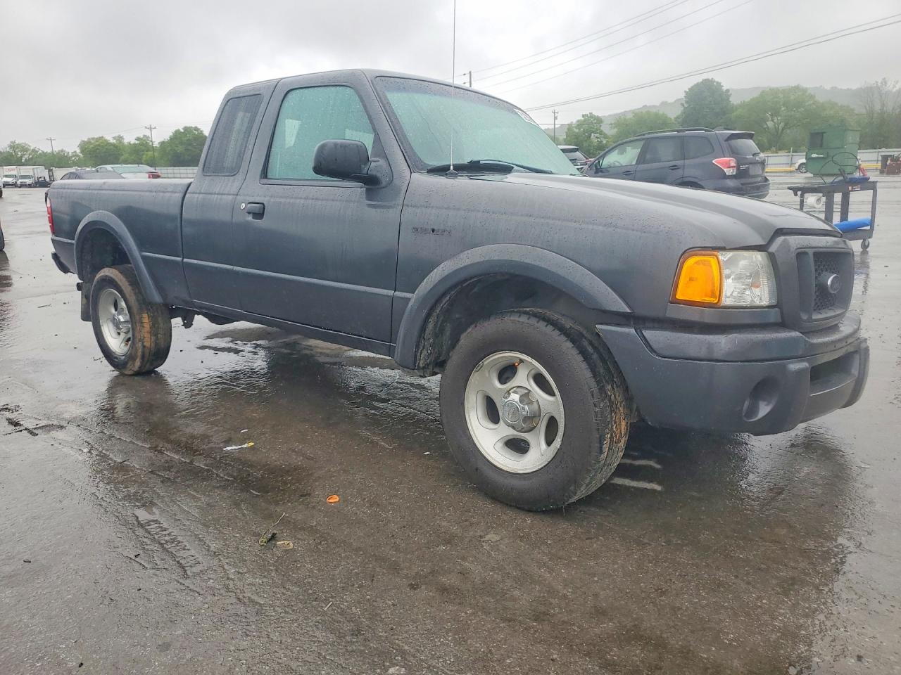 Ford Ranger Super Cab
