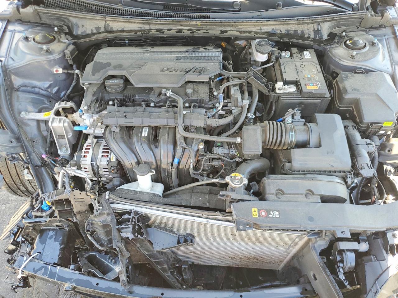 Hyundai ELANTRA Sel
