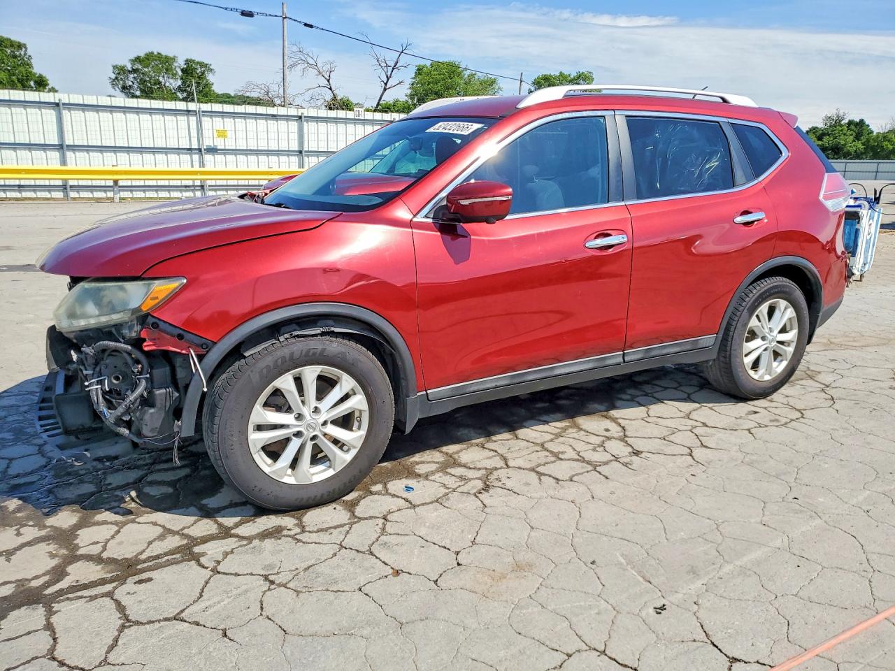 Salvage Nissan Rogue Image