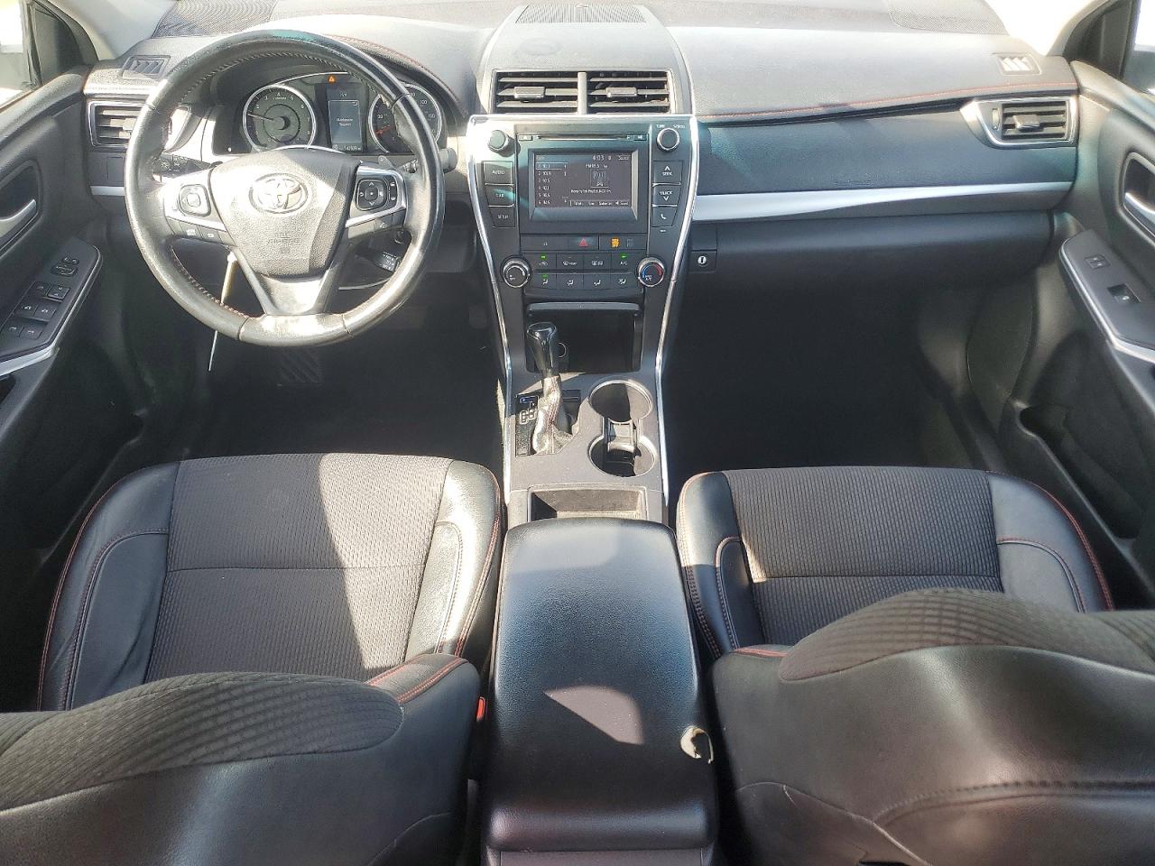 Toyota Camry Se