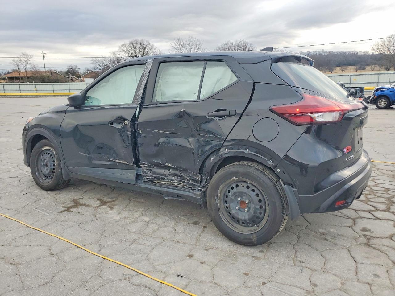 Nissan Kicks S