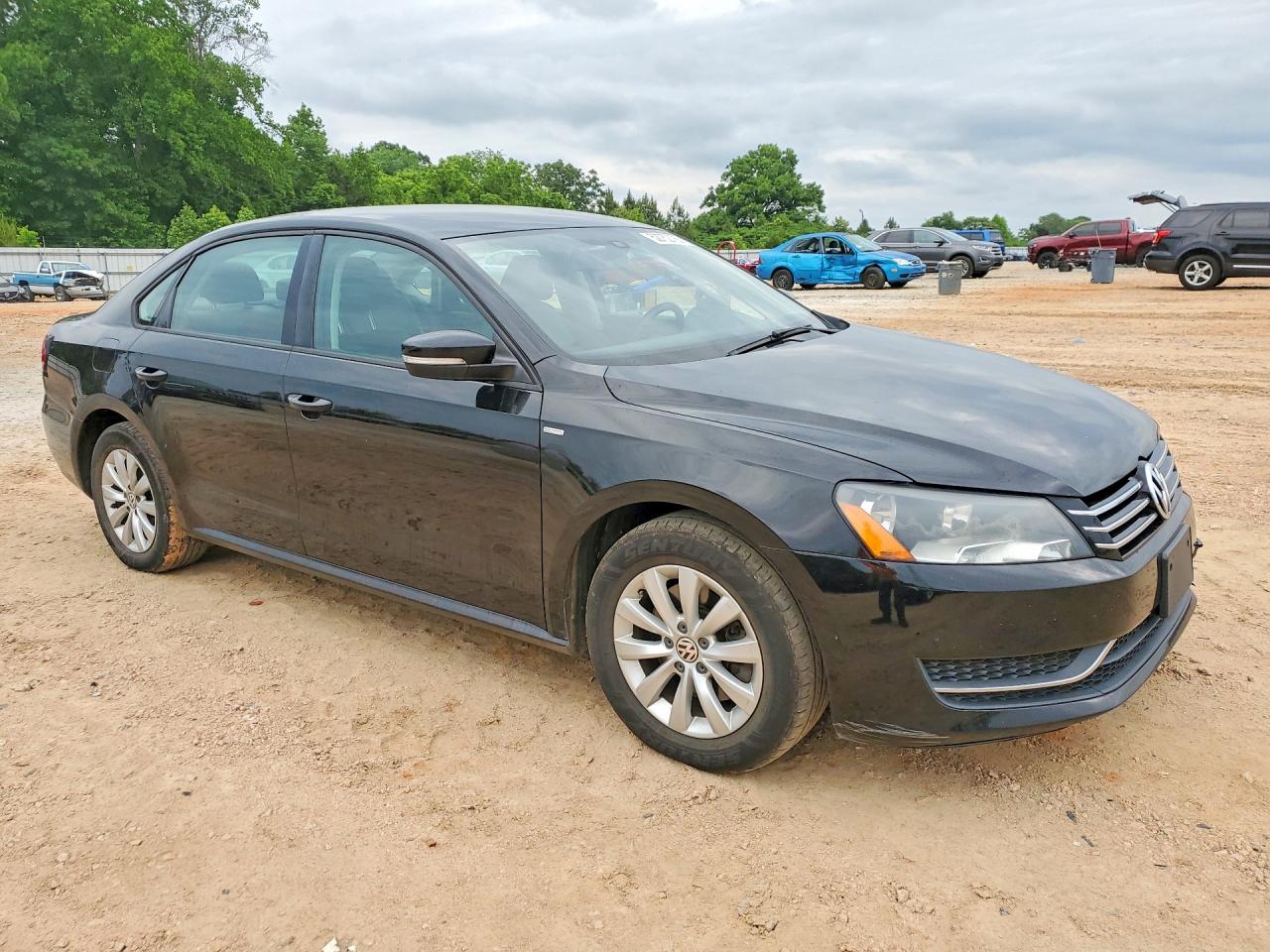 Volkswagen Passat S