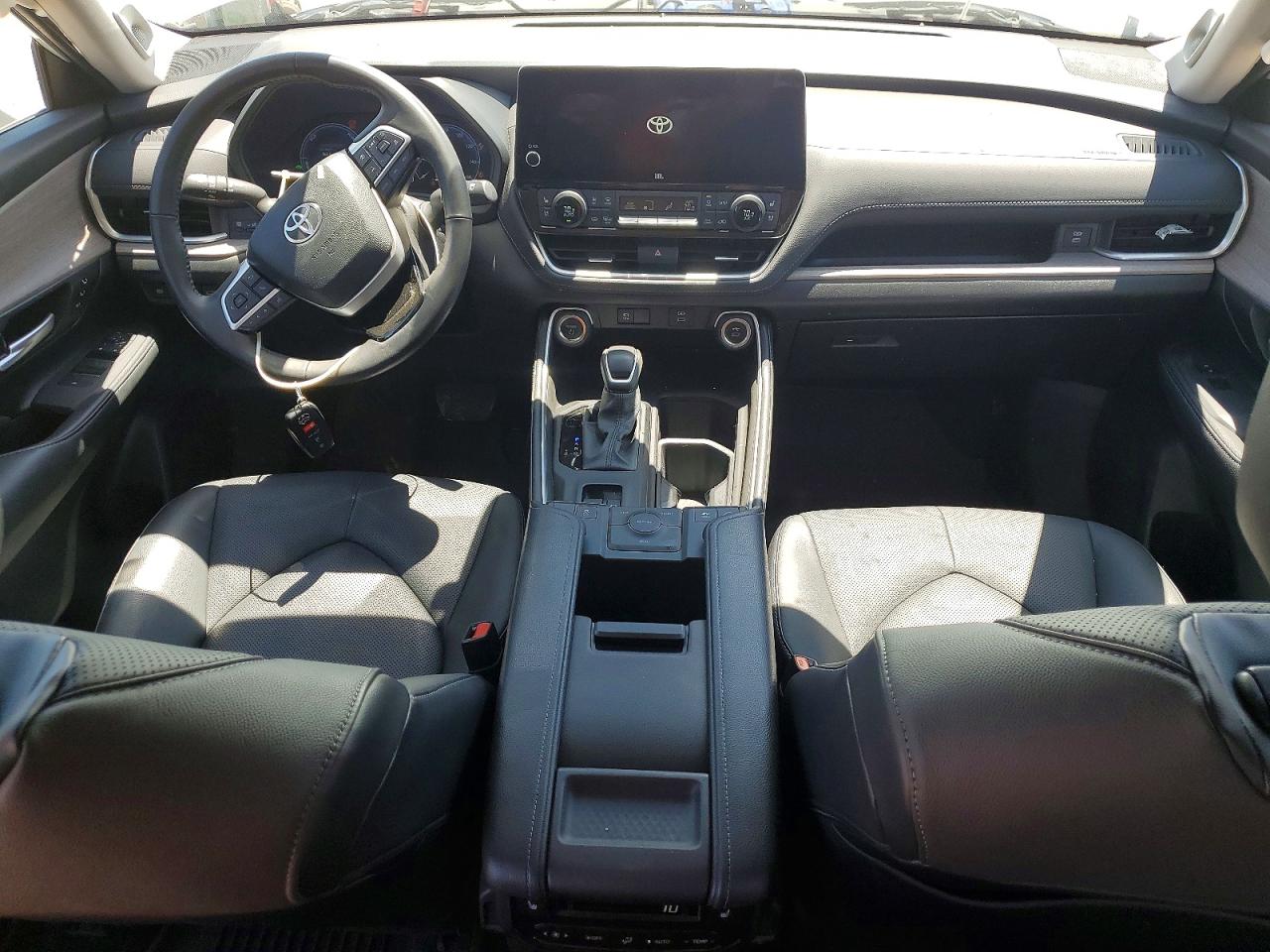 Toyota Grand High Limited