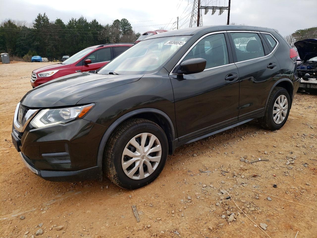 Salvage Nissan Rogue Image