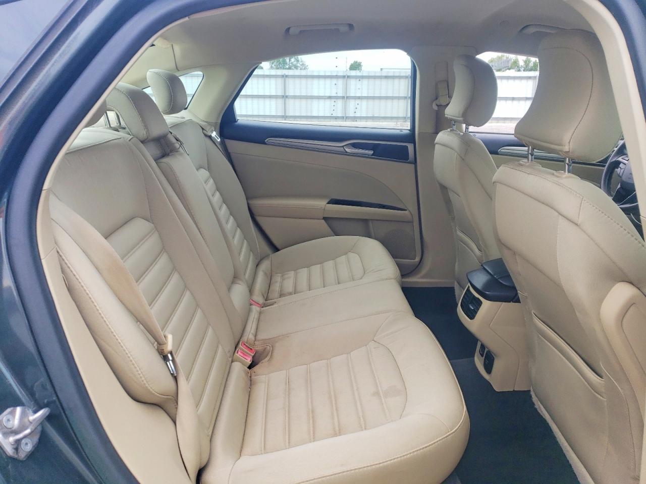 Ford Fusion Se Hybrid