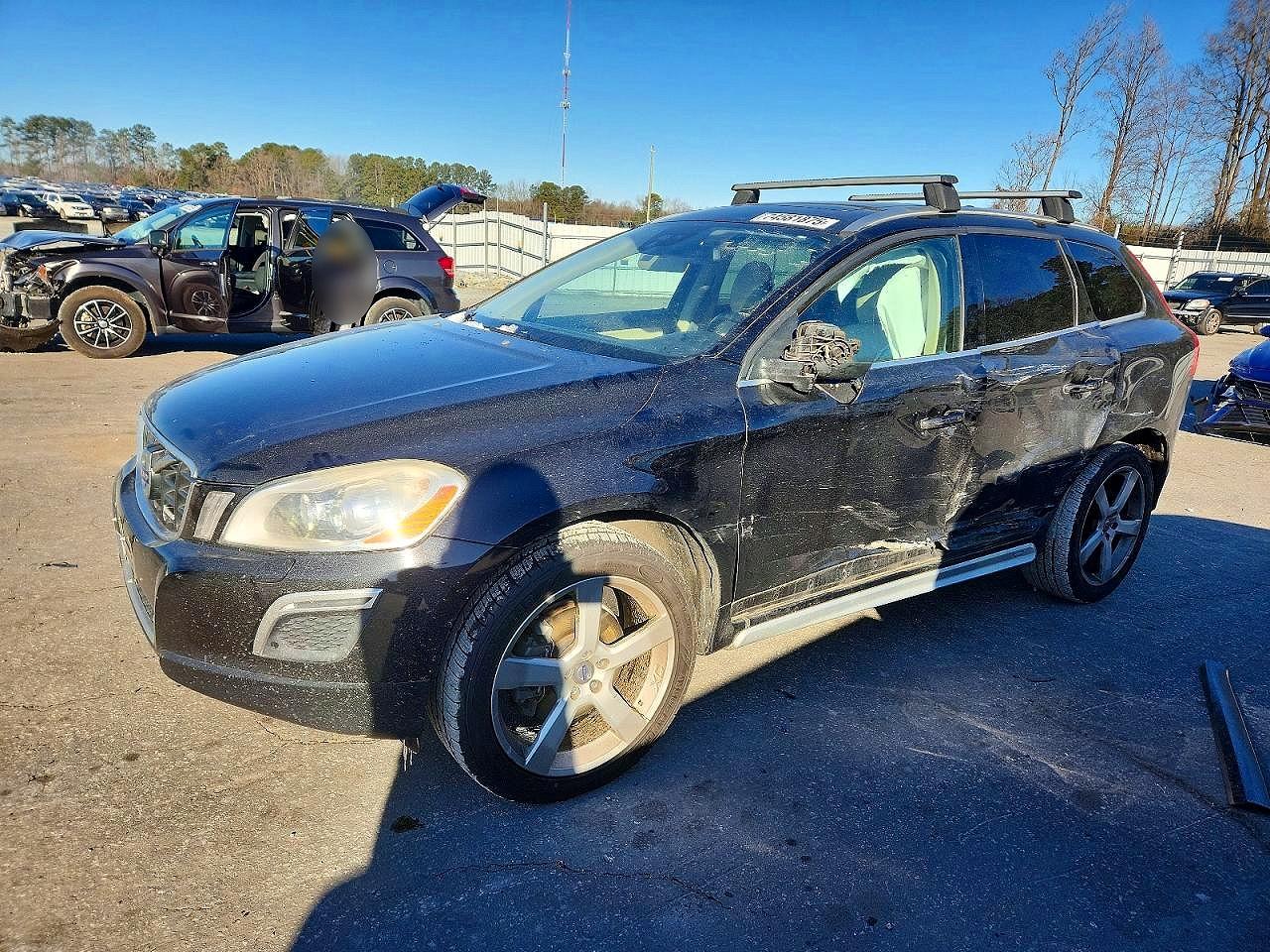 Salvage Volvo XC60 Image
