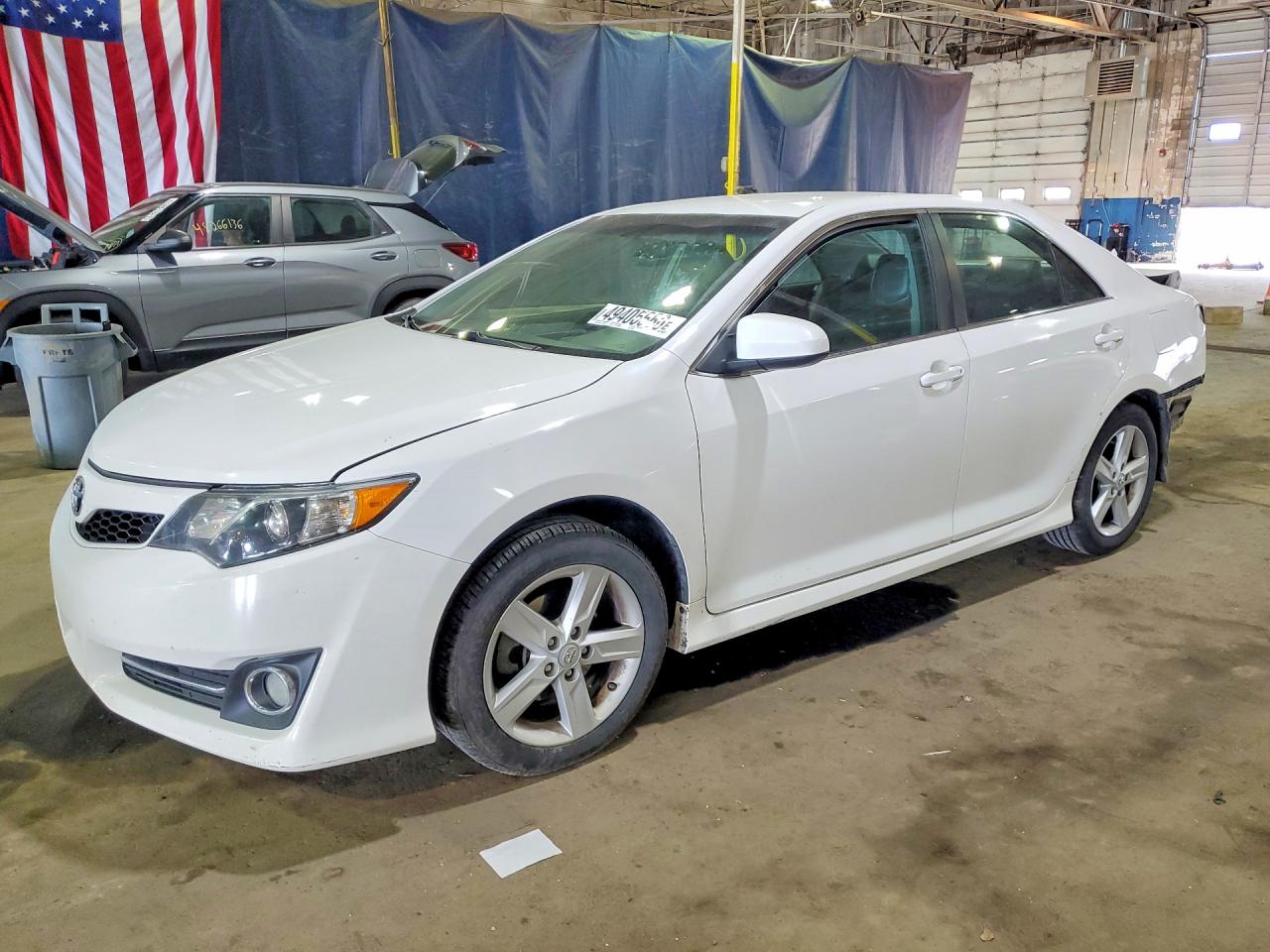 Salvage Toyota Camry Image