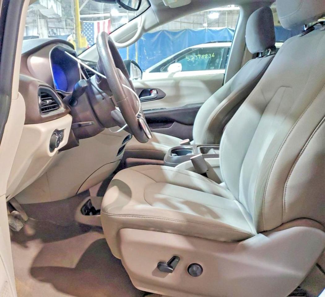 Chrysler Pacifica Touring L