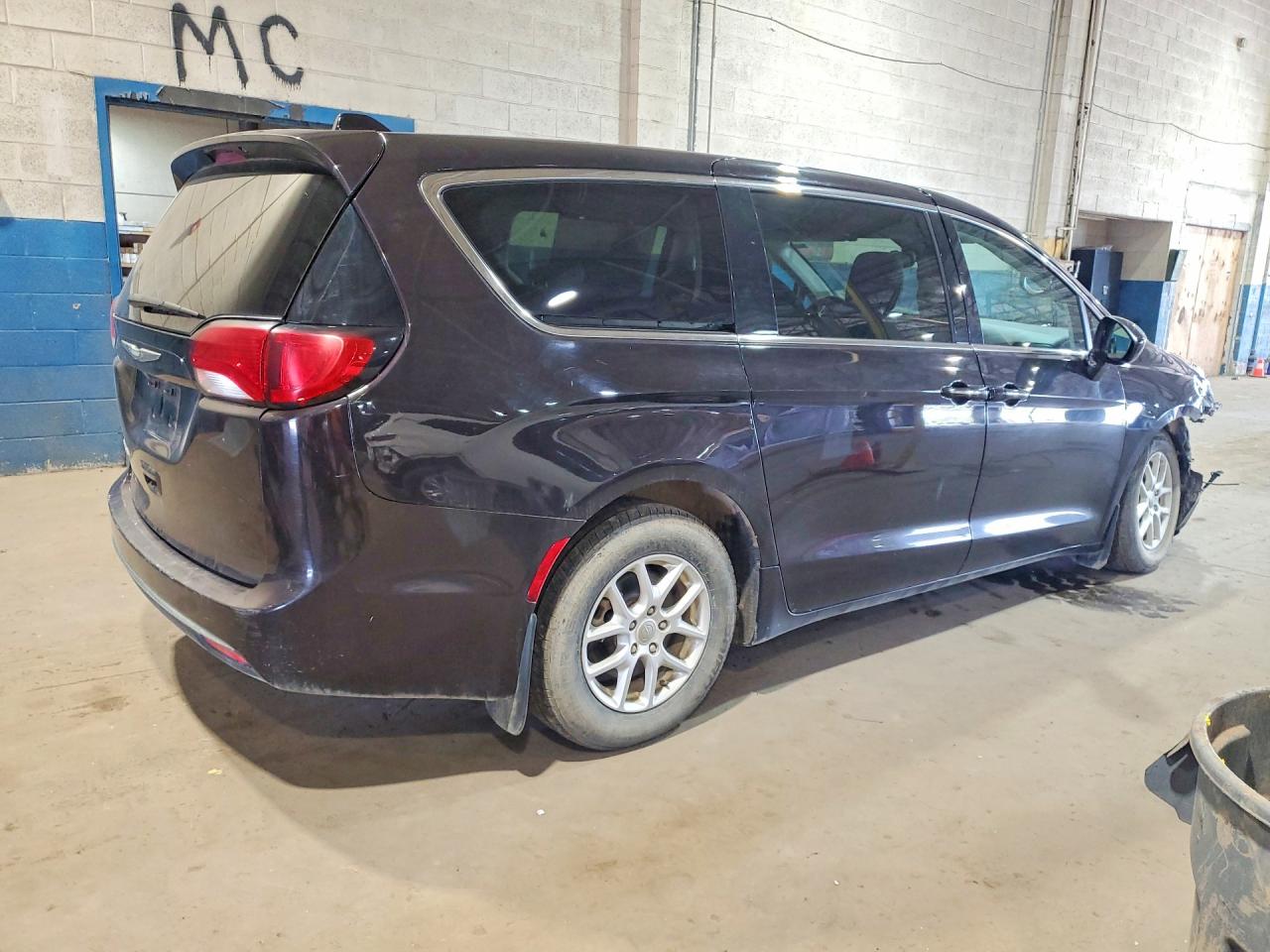 Chrysler Pacifica Touring L