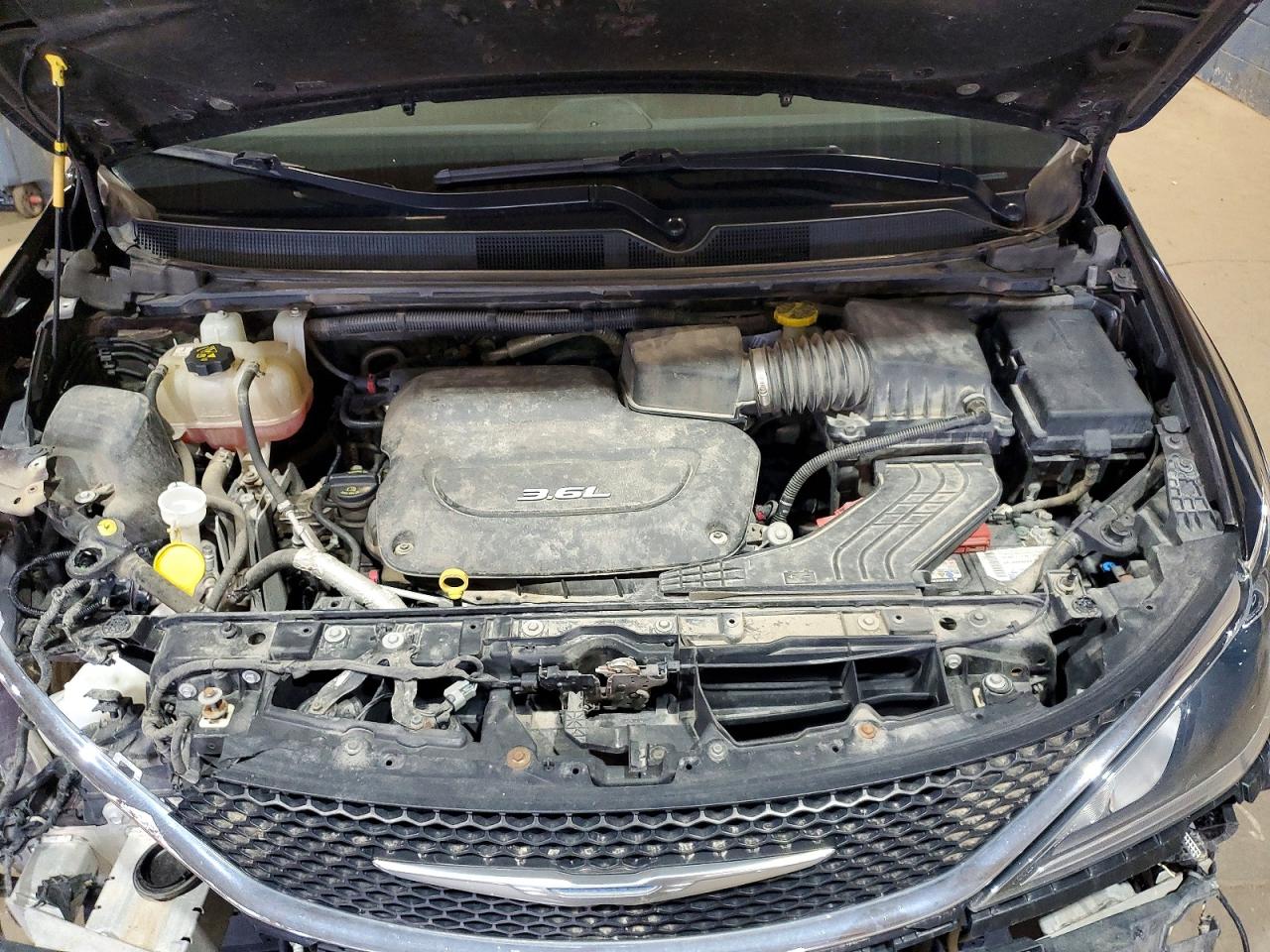 Chrysler Pacifica Touring L