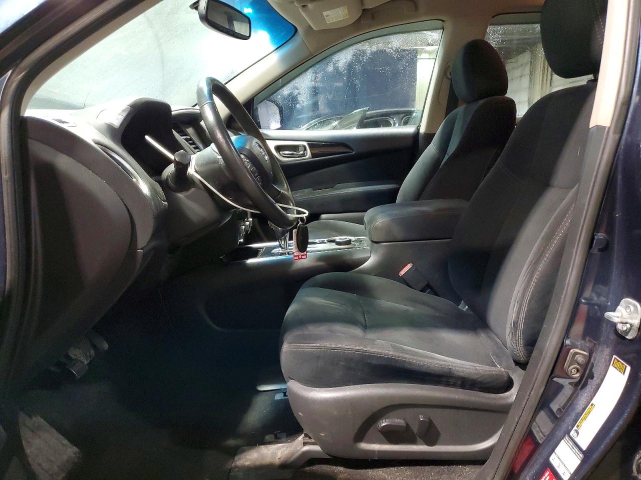 Nissan Pathfinder Sv