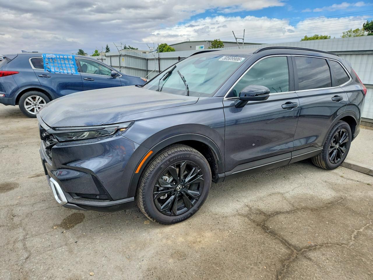 Salvage Honda Crv Image
