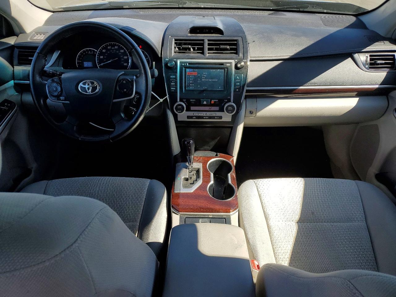 Toyota Camry Xle