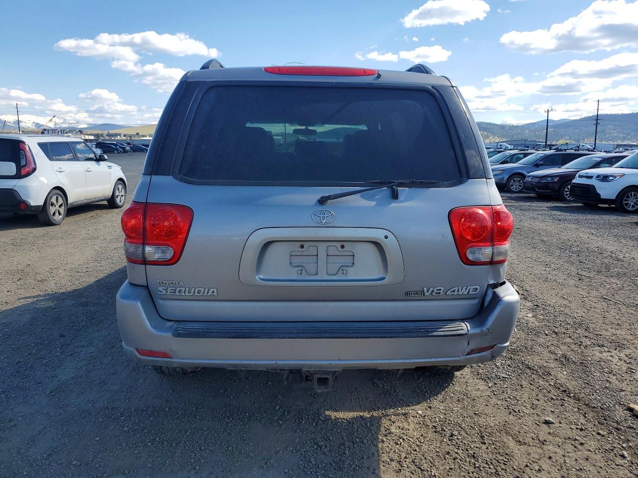 Toyota Sequoia Sr5
