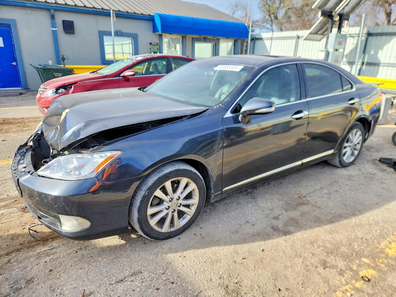 Salvage Lexus Es Image