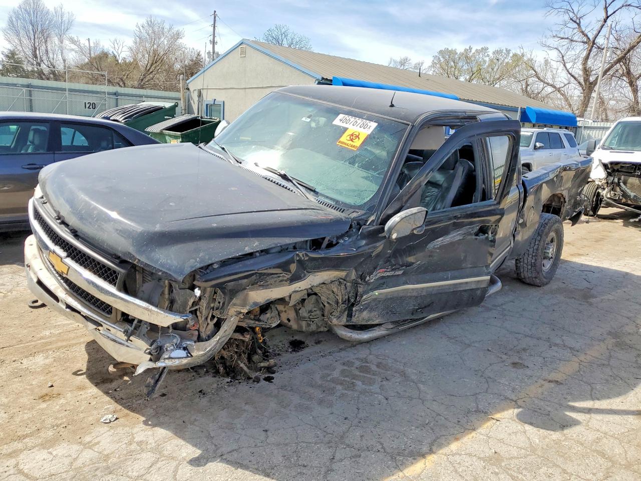 Salvage Chevrolet Silverado Image
