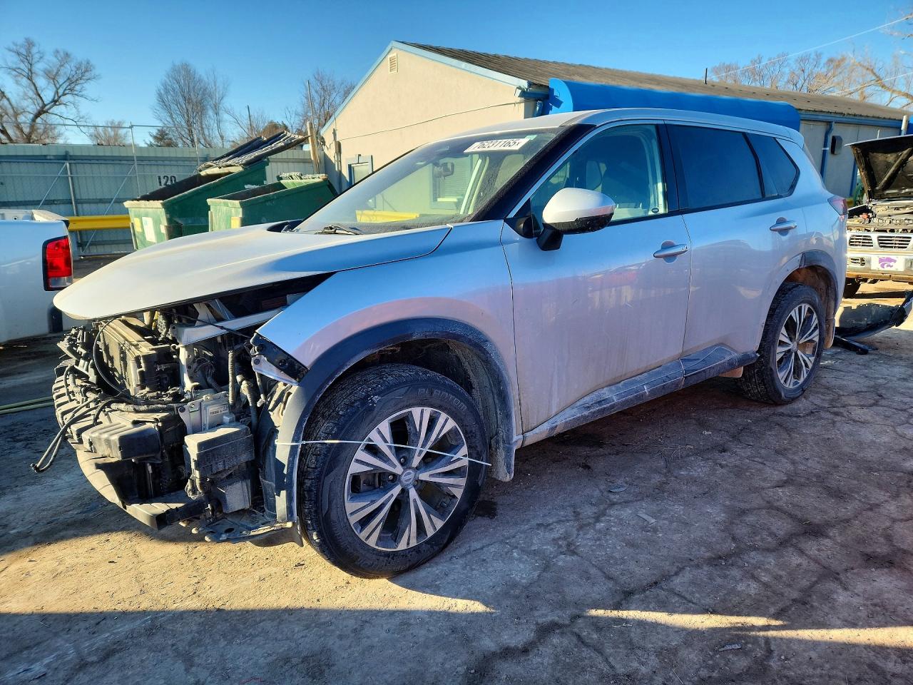 Salvage Nissan Rogue Image