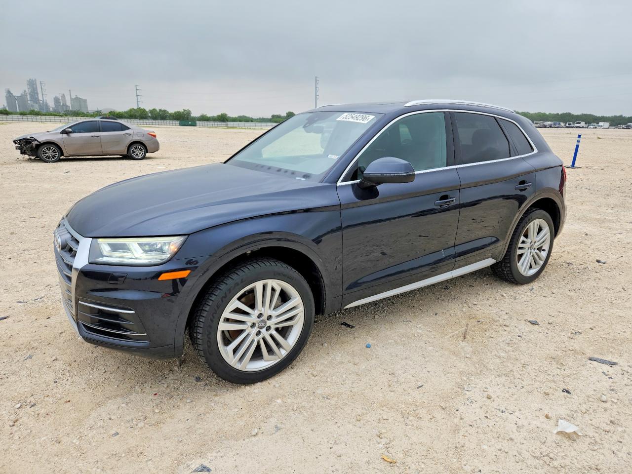 Salvage Audi Q5 Image