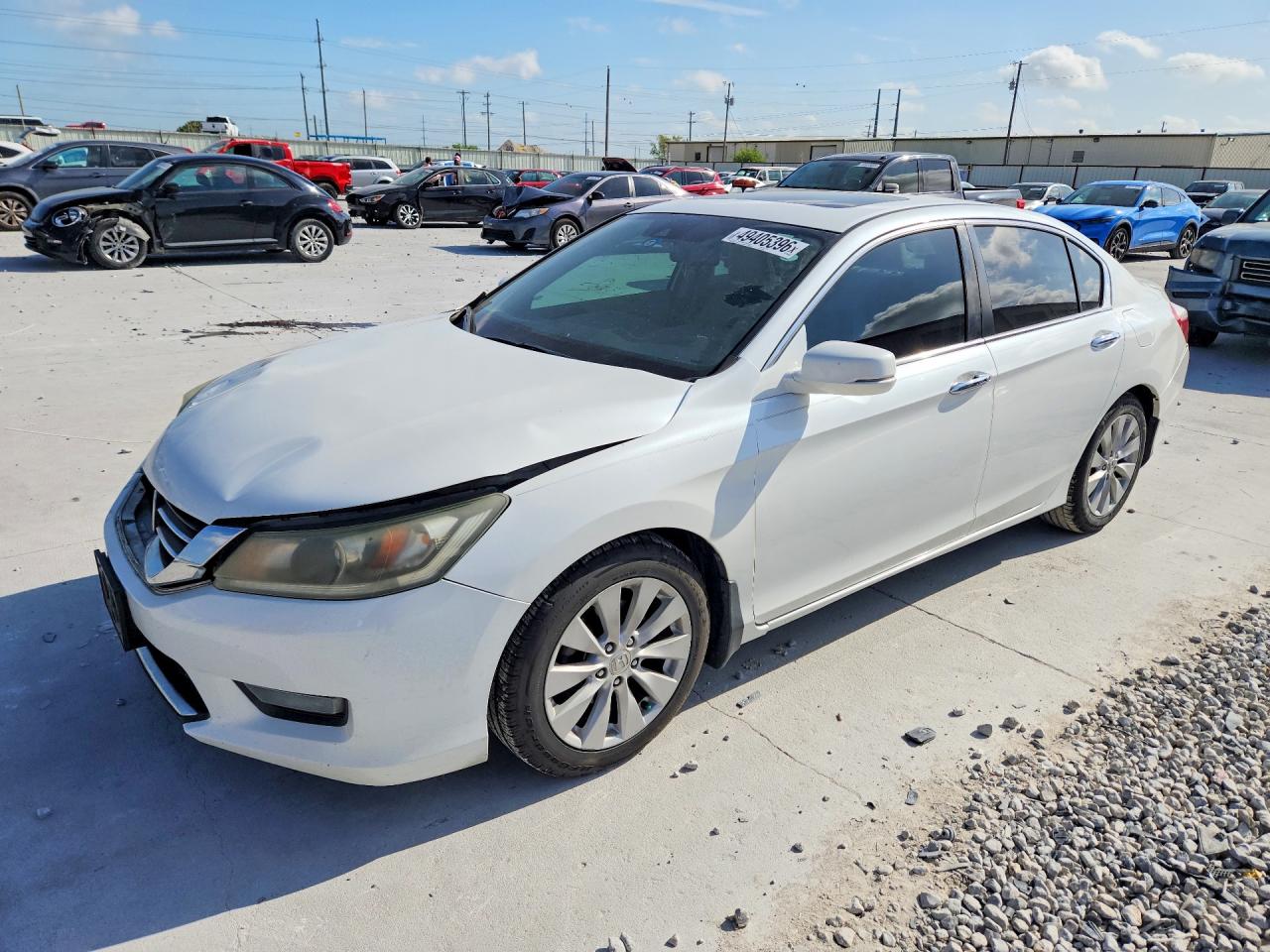 Salvage Honda Accord Image