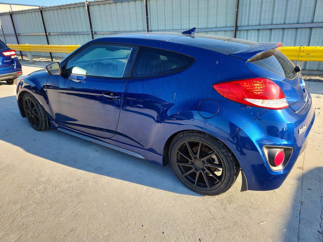 Hyundai VELOSTER Turbo