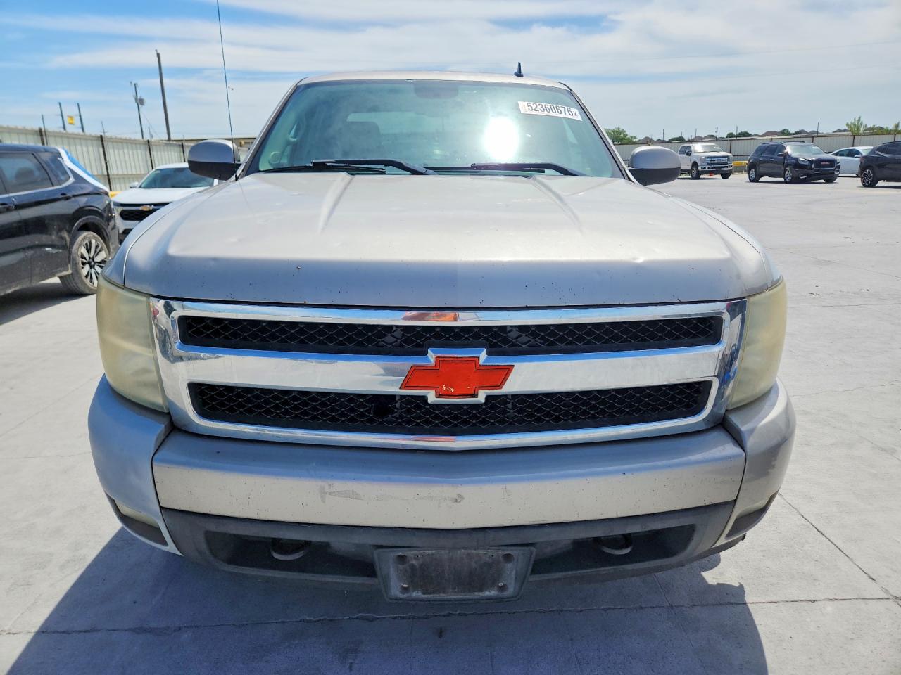 Chevrolet Silverado C1500