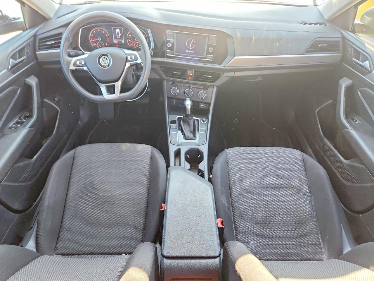 Volkswagen Jetta S