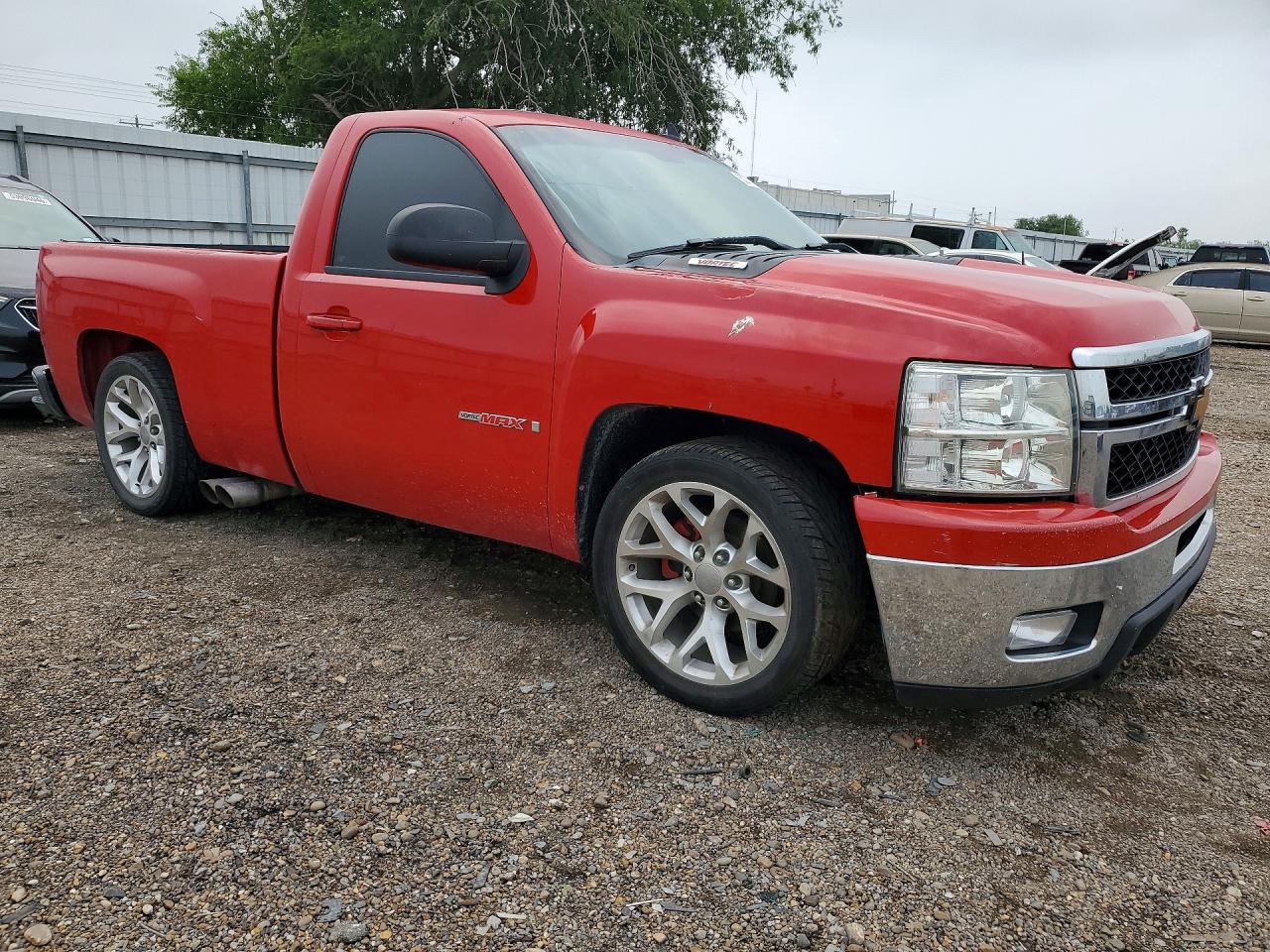 Chevrolet Silverado C1500