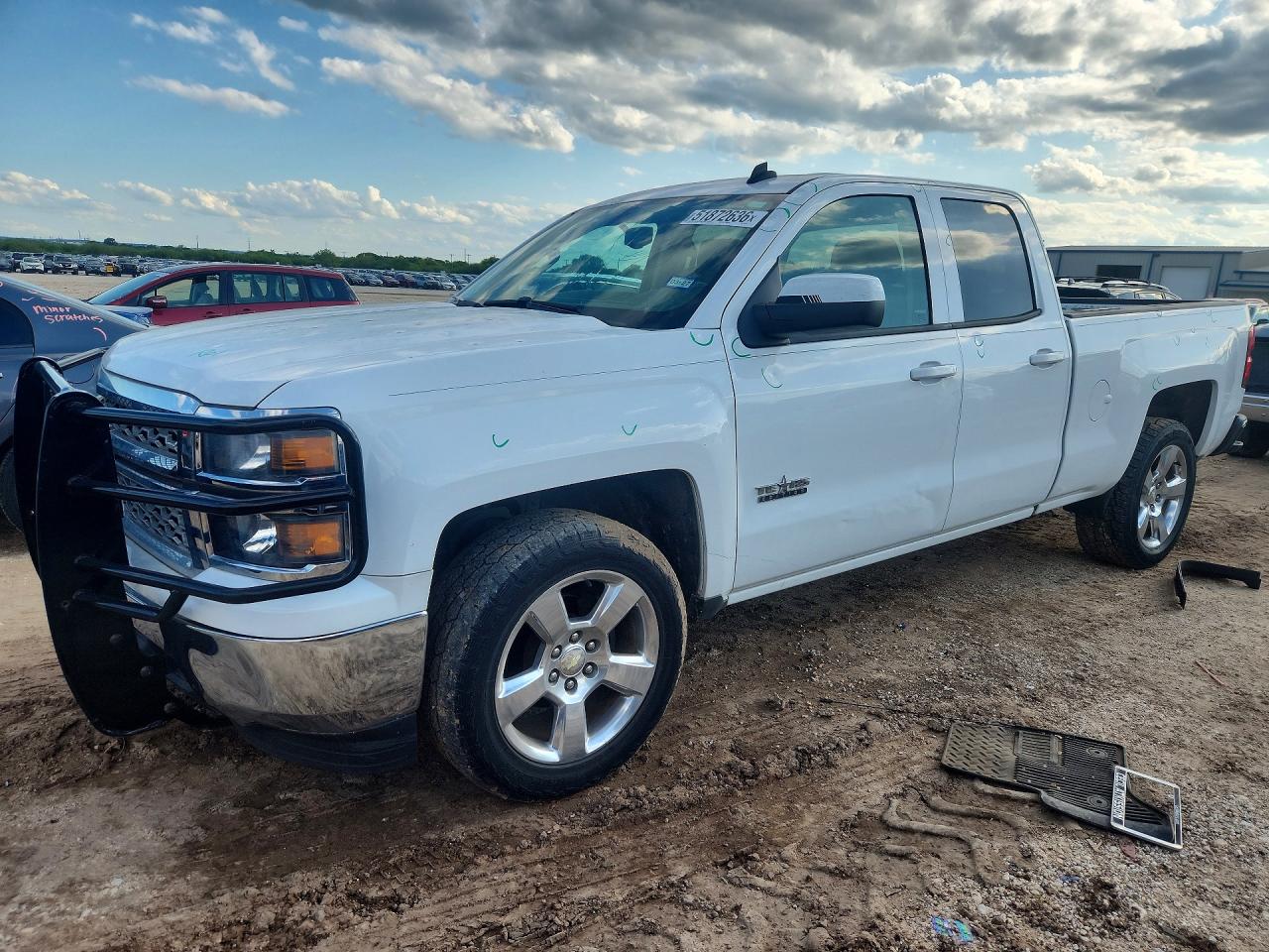 Salvage Chevrolet Silverado Image