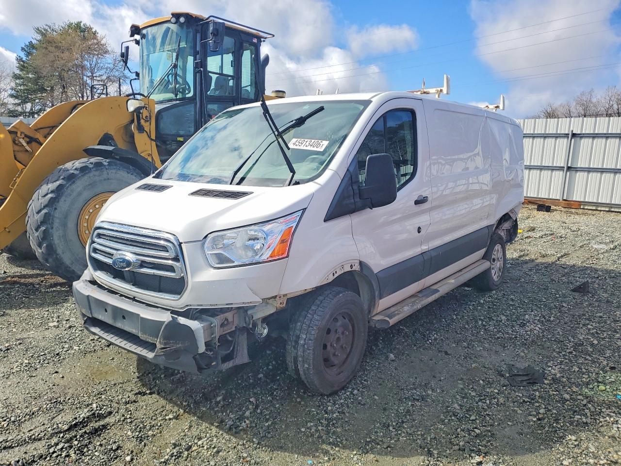 Salvage Ford Transit Image