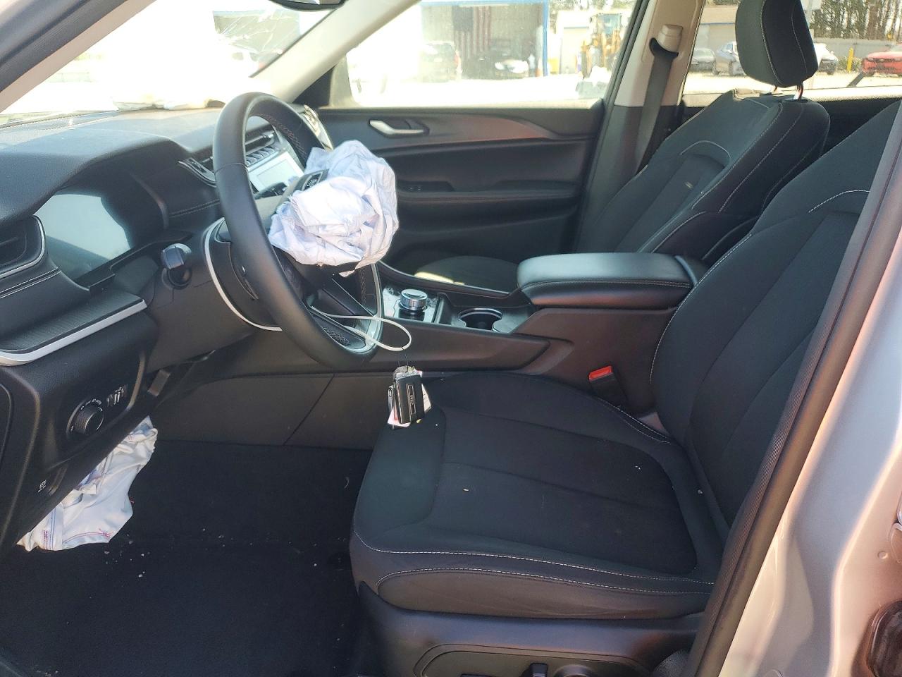 Jeep Grand Cherokee L Laredo