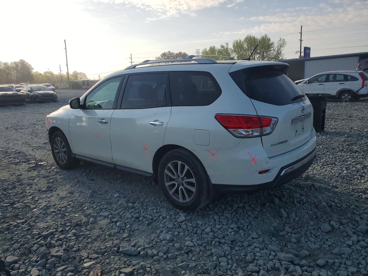Nissan Pathfinder S