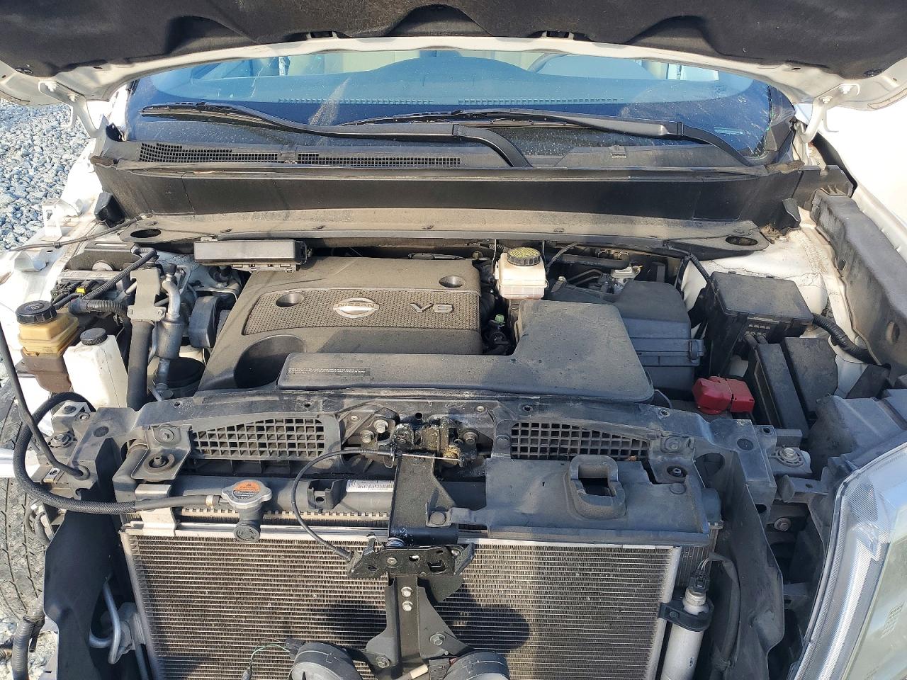 Nissan Pathfinder S