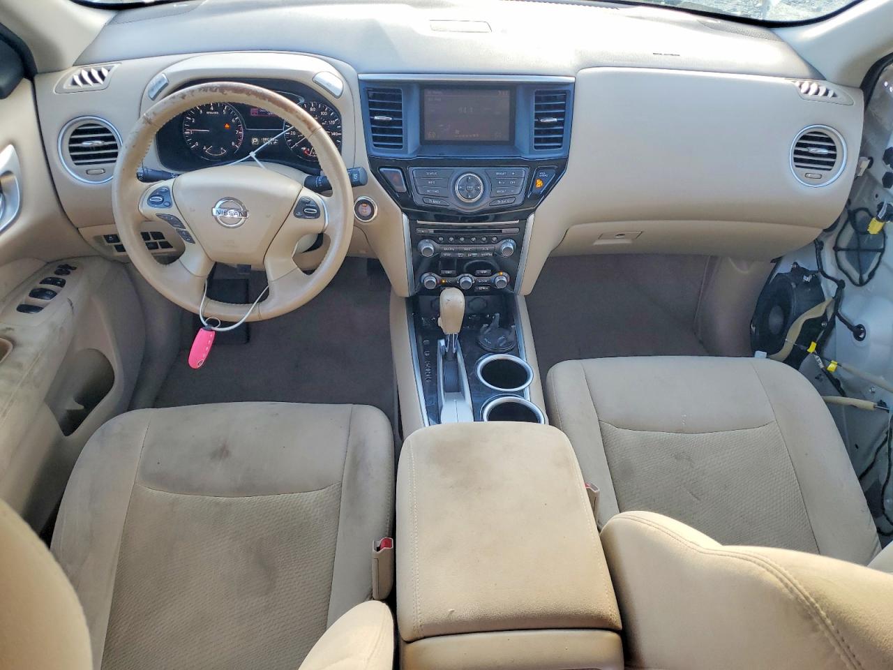 Nissan Pathfinder S