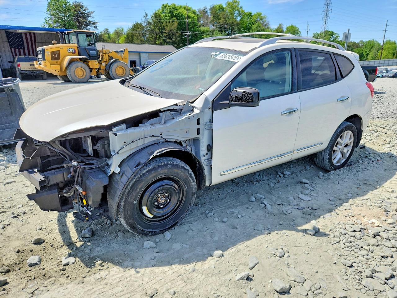 Salvage Nissan Rogue Image