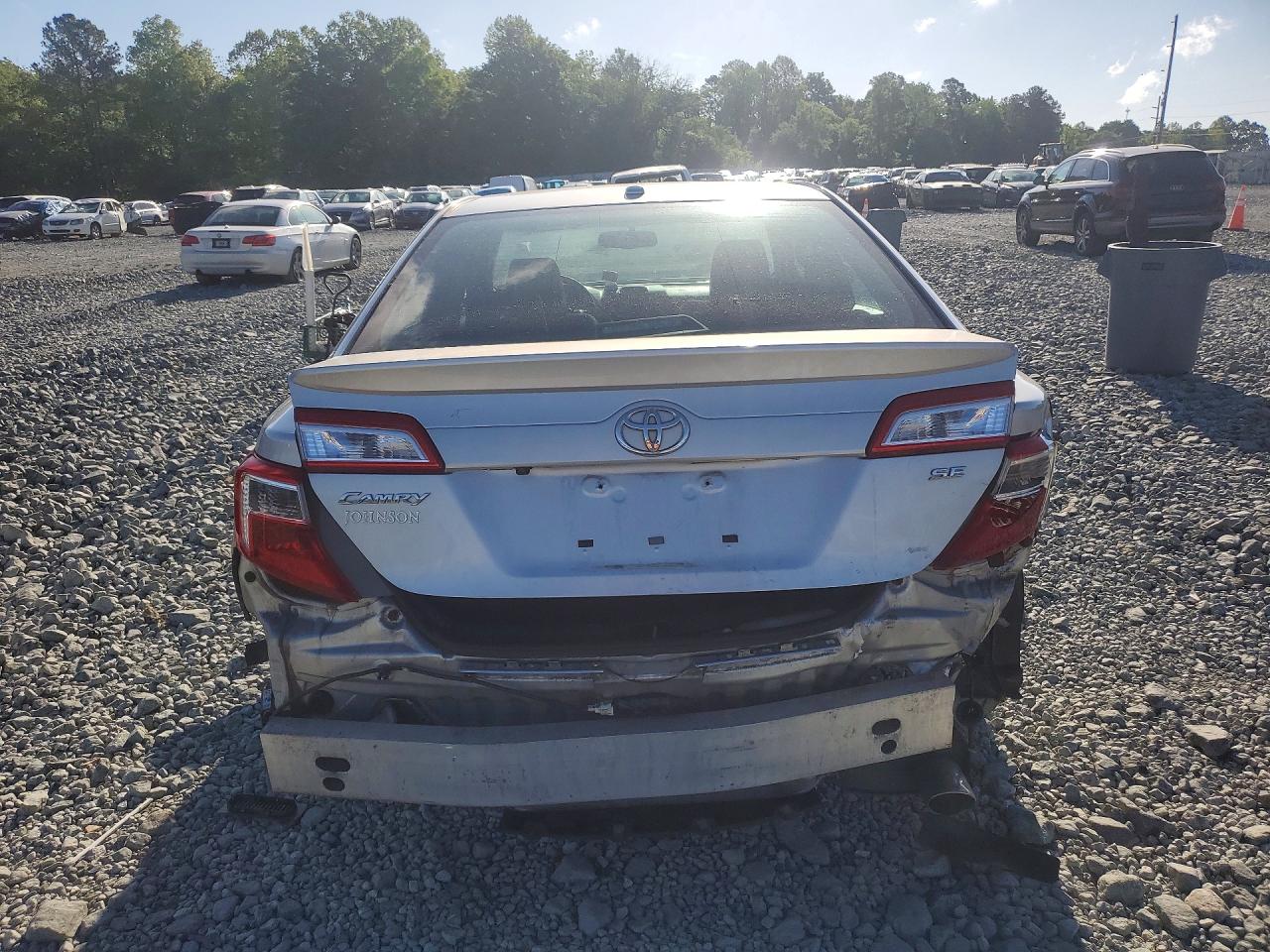 Toyota Camry Se