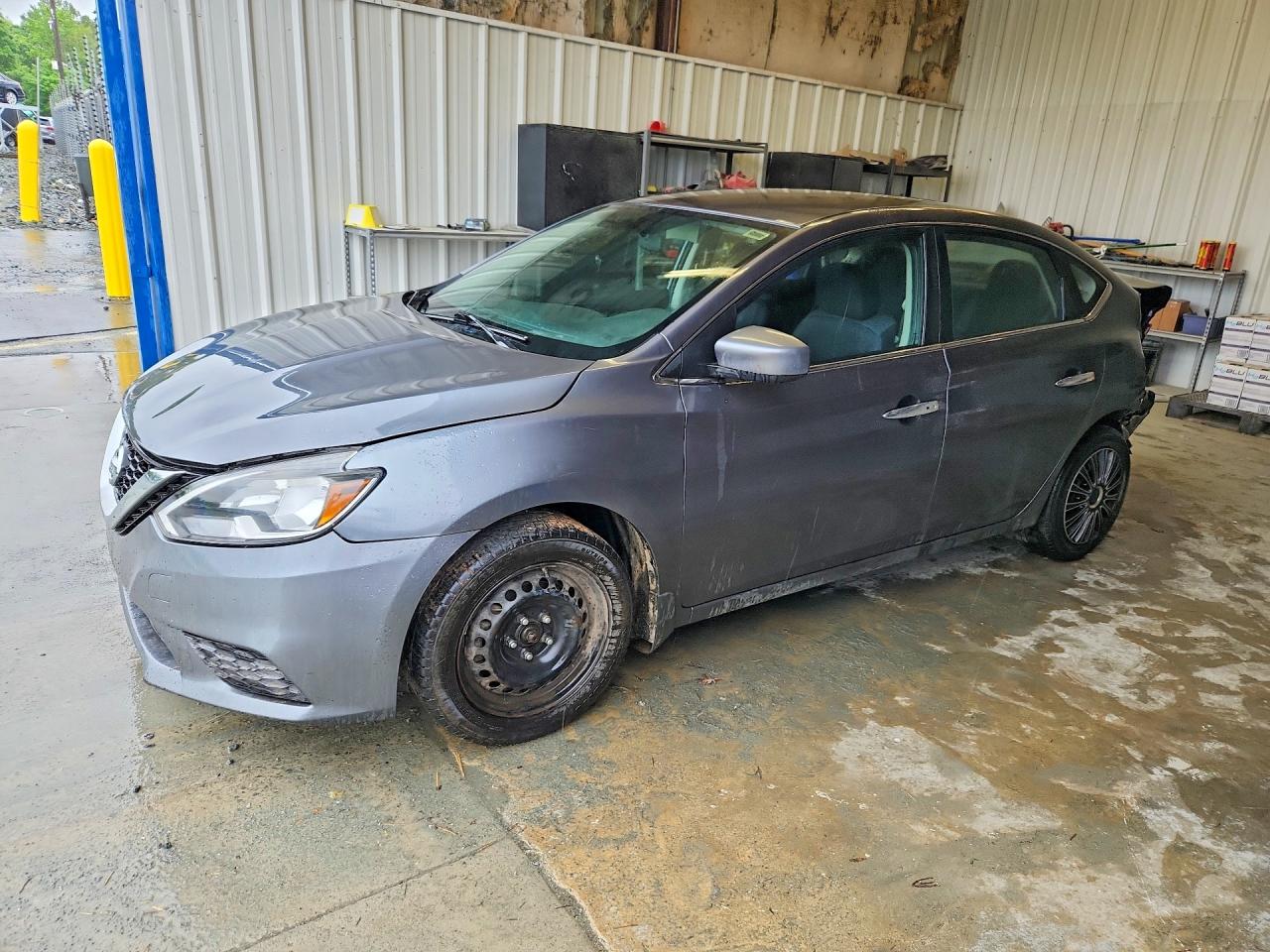 Salvage Nissan Sentra Image