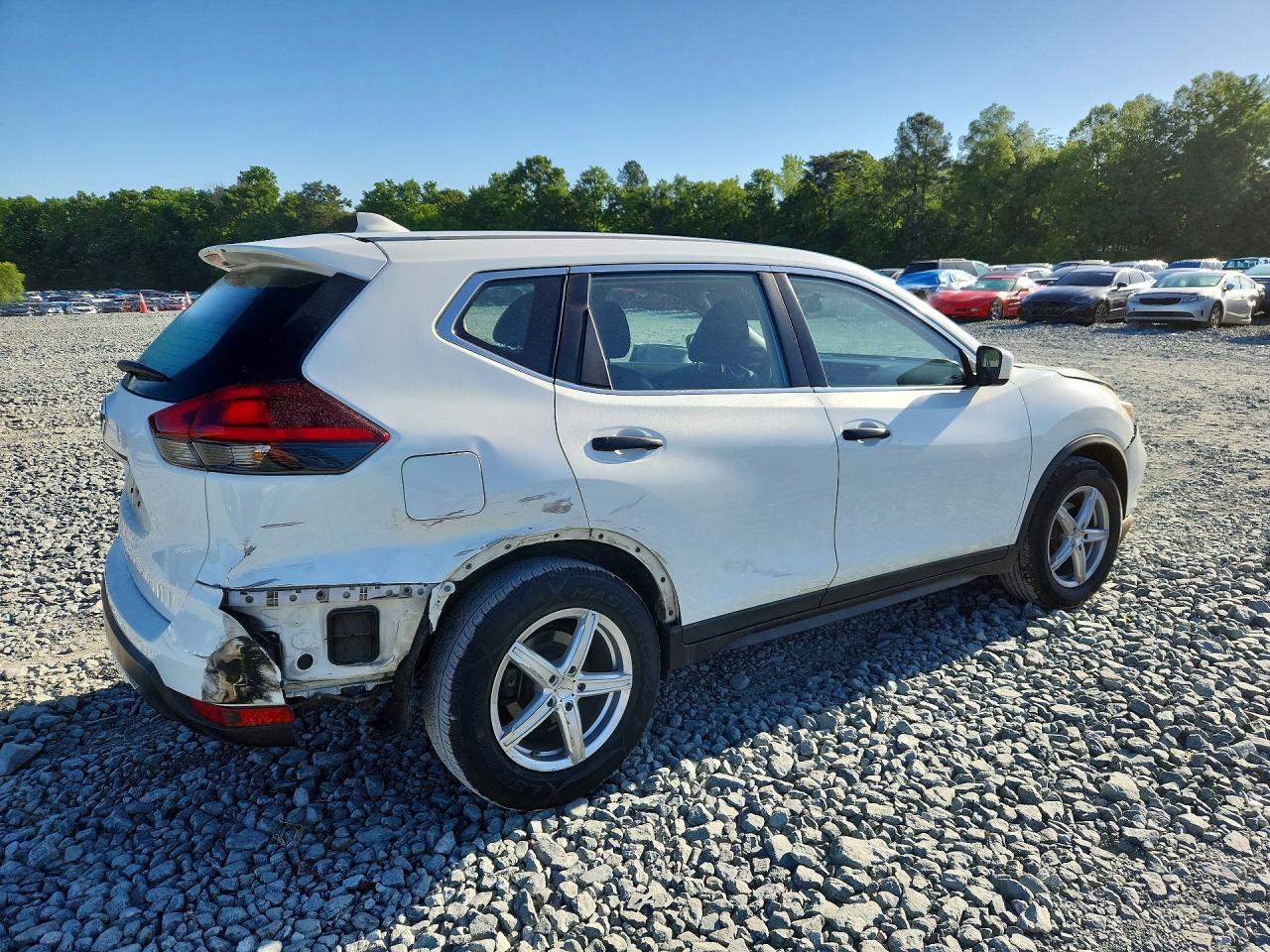 Nissan Rogue S