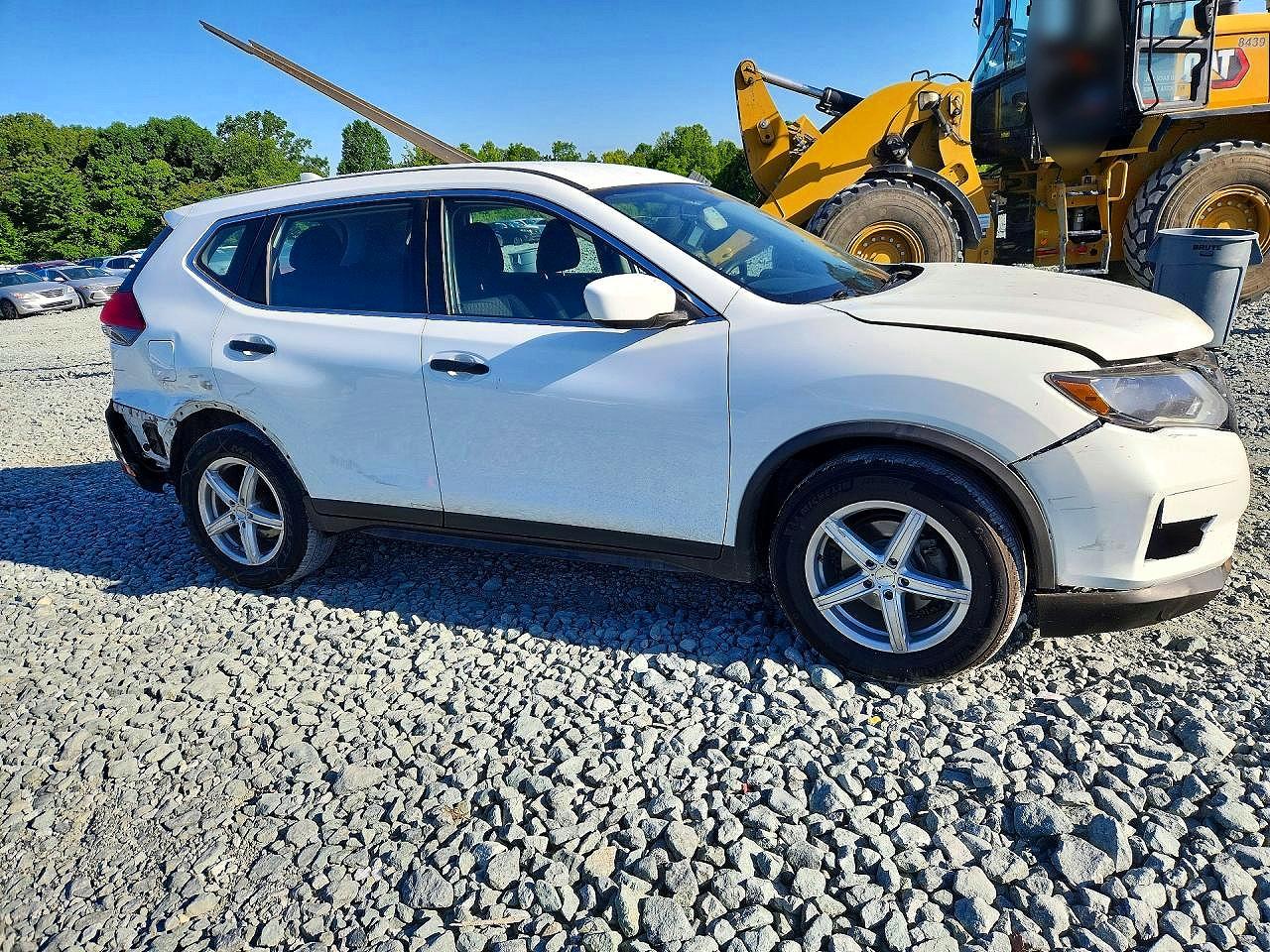 Nissan Rogue S