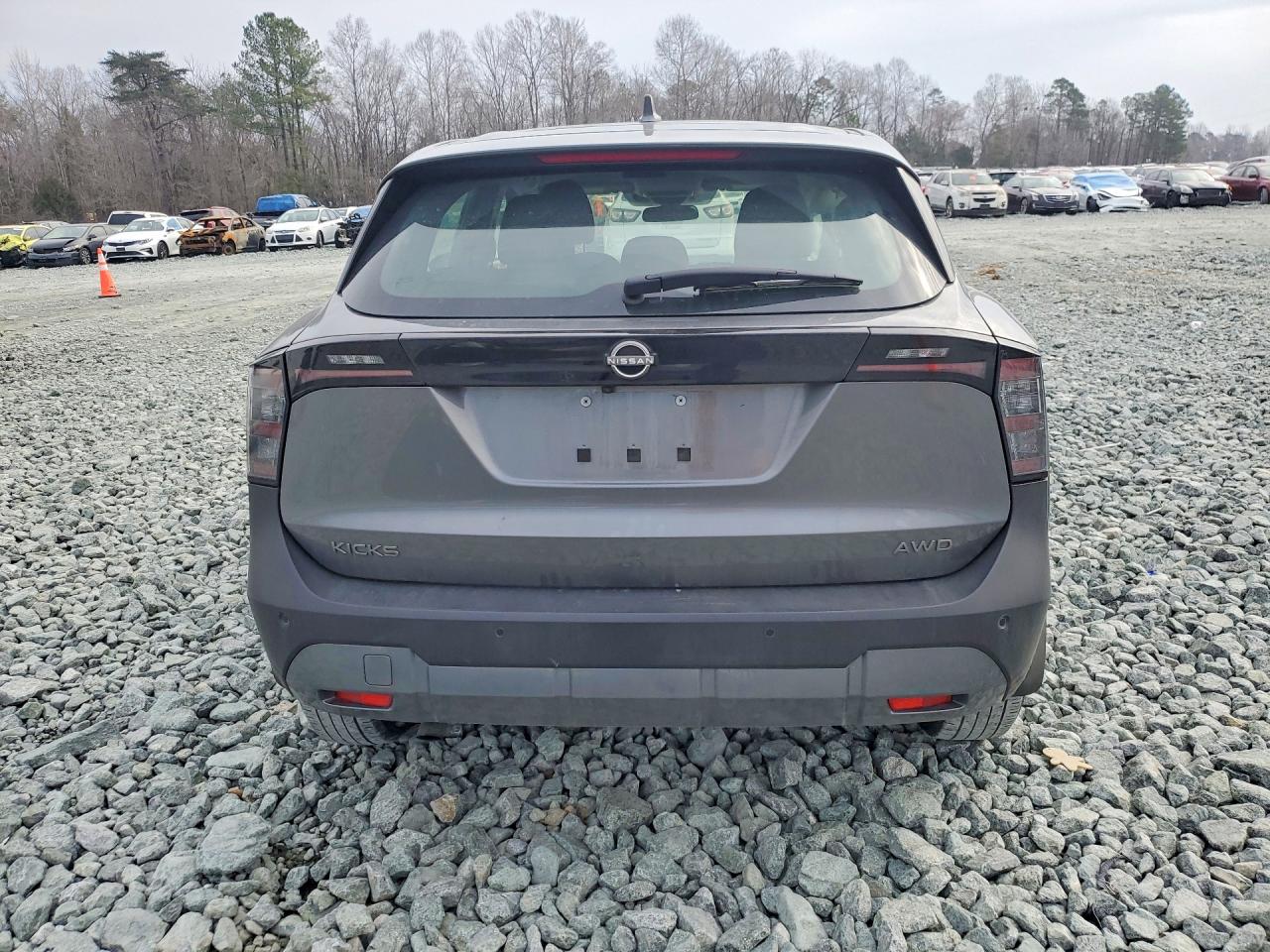 Nissan Kicks S
