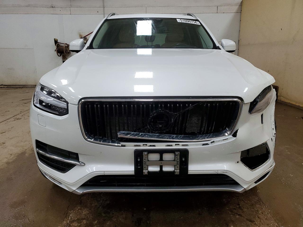 Volvo XC90 T6