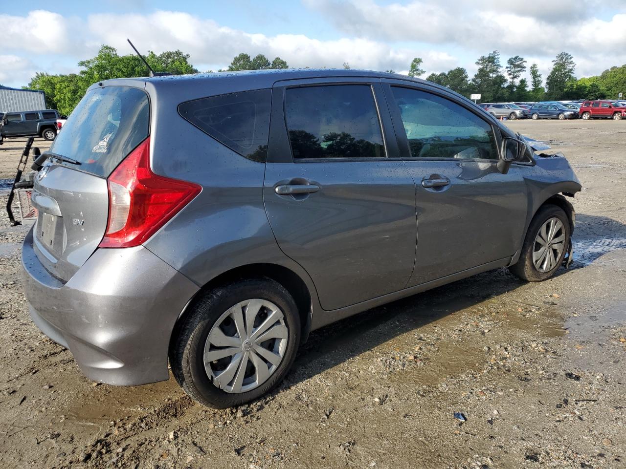 Nissan Versa