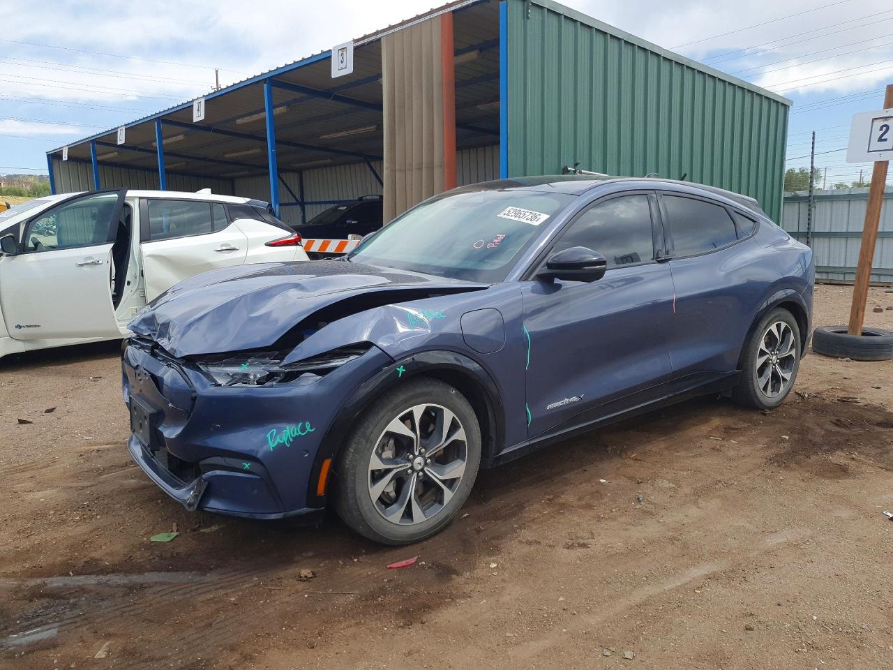 Salvage Ford Mustang Image
