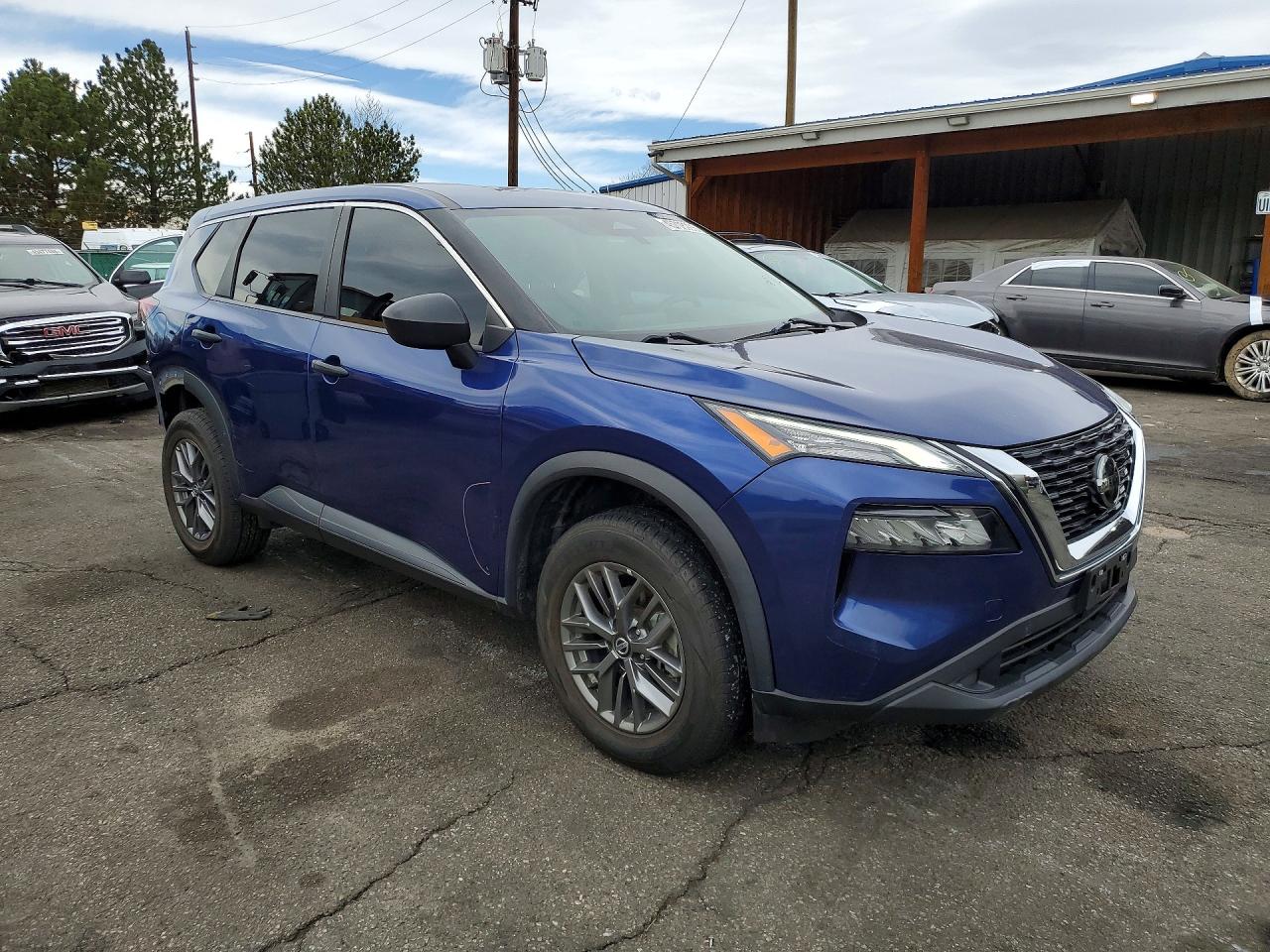 Nissan Rogue S