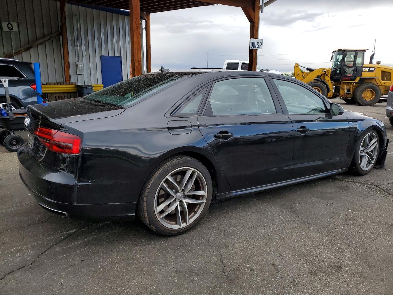 Audi A8 L Quattro