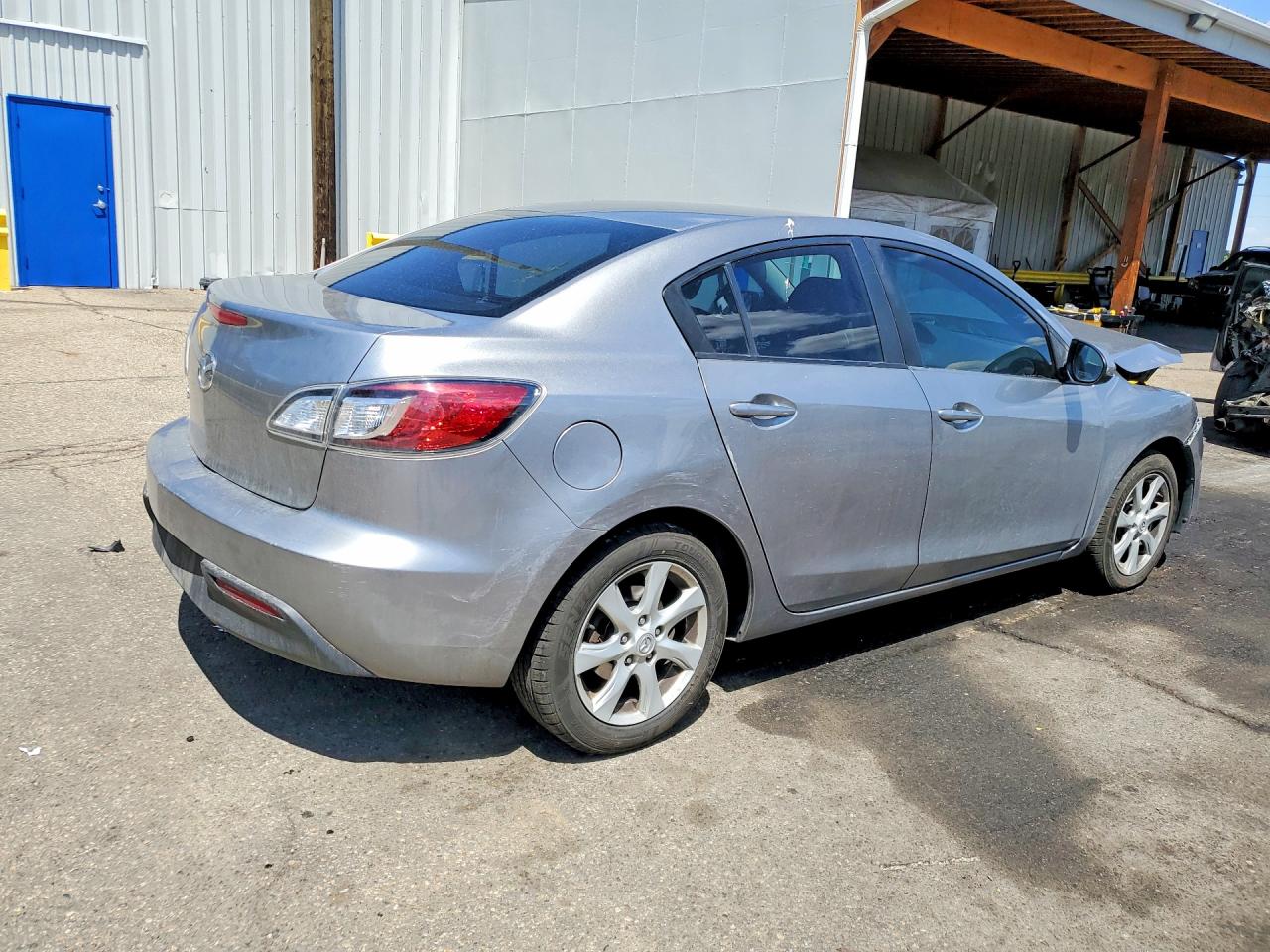 Mazda 3 I